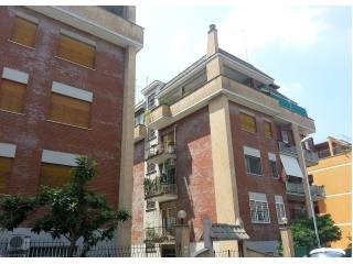2 Bedrooms - Apartment - For Sale
