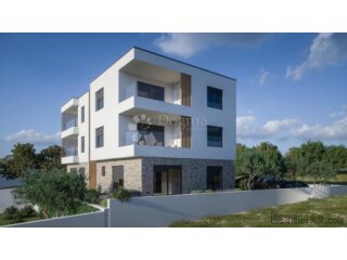 MODERAN DVOSOBAN STAN – POGLED NA MORE, BRODARICA
