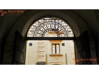 4 bedroom Apartment For Sale: Catania..