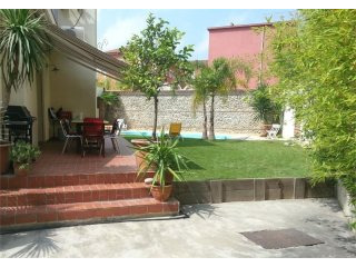 For Sale Superb Townhouse With Garden..