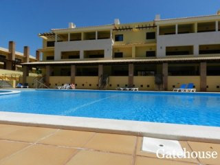 Vilamoura Apartment For Sale in Algarve