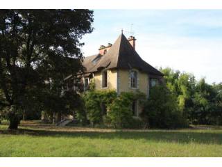 7 bedroom House For Sale: 03290..