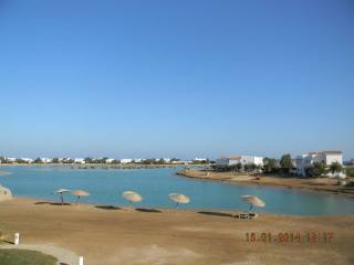 2 Bedroom Apartment For Sale In Phase 4..