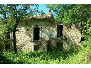 Beutiful stone property in a stunning..
