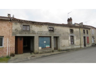 Ex-shop for renovation in small village..