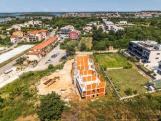 MEDULIN - Stan u novom projektu / 300 m do mora!!! (C1)