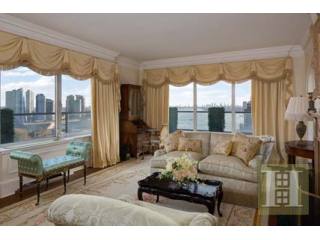 3 bedroom Apartment For Sale: 50 SUTTON..