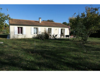 Sale House Saintes (17100) St Georges..