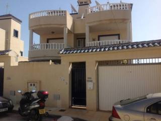 4 bedrooms Semidetached Villa in El..