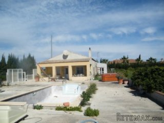 This is a very unique property in the hamlet of Olet in the..