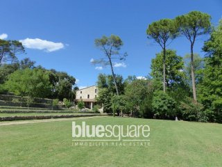 Lorgues - Renovated 19th century castel