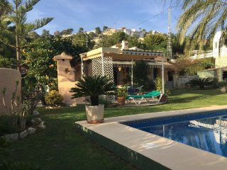 3 Bedrooms - Villa - Alicante - For Sale