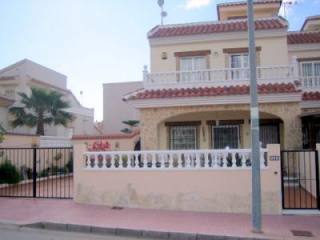 3 Bedrooms - Villa - Alicante - For Sale