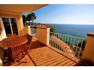 3 bedroom, 2 bathroom Apartment, (build..