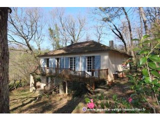 Well Renovated Villa Set On 1 Hectare..