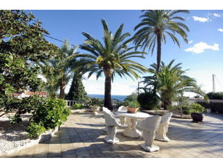 6 Bedrooms - Villa - Alicante - For Sale