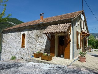 Beautiful Stone House With Pretty..