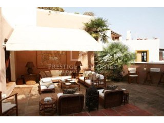 Casa Zaguan
