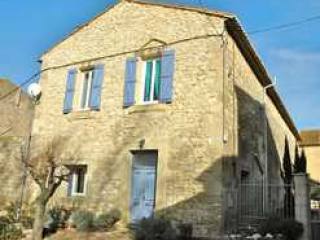 Large Stone House With 4 Bedrooms..