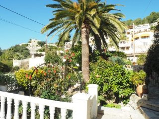 5 Bedrooms - Villa - Alicante - For Sale