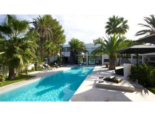 Villa Moderno · San Agustin