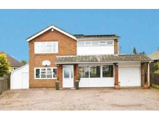 4 bedroom, Detached House house for sale