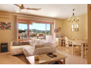 South facing apartment close to the..