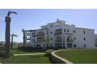 2 BED GOLF APARTMENT