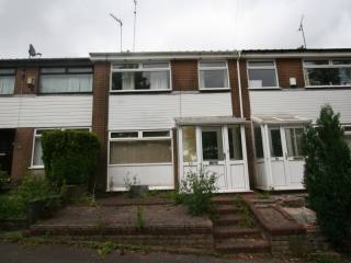 ***extremely Well Presented 3 Bed With..