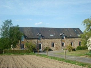 Countryside Property with Outbuilding