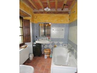 Village/town House - For Sale - Bagni..