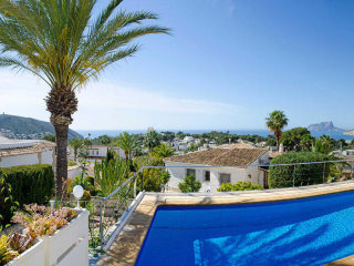 3 Bedrooms - Villa - Alicante - For Sale