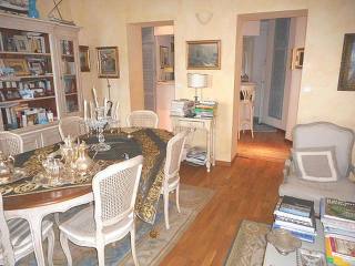 Exceptional Views and Location