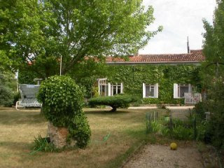 Stone House Set On Just Over 1 Hectare..