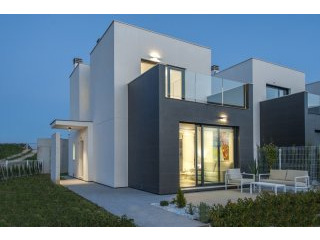 3 Bedrooms - Villa - Alicante - For Sale