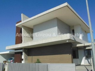 4 bed House in Aglantzia
