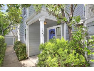 2 bedroom Apartment For Sale: 228..
