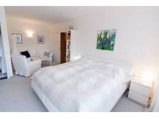 Exclusive apartment in centre of..