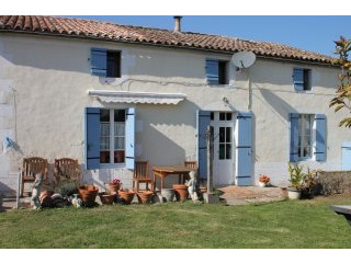APS2821 Large 6 bed roomed home in the..