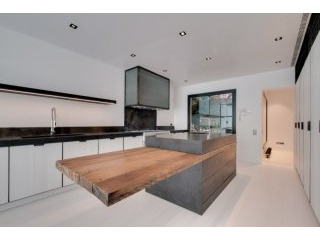 Eixample luxury property for sale steps..