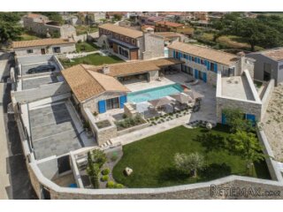 Istra,Kanfanar-Stambeno turistički kompleks sa 6 objekata