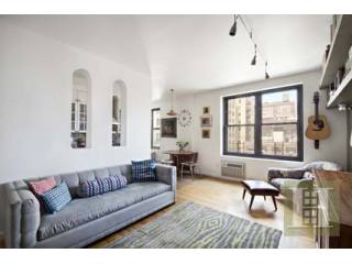 2 bedroom Apartment For Sale: 250 WEST..