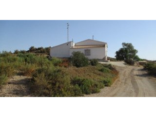 Cortijo / Country House in Albox