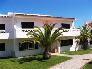 Refurnished 2 bedroom apartment,