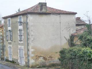 Town House To Restore In The Charente