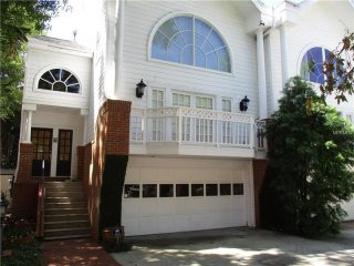 2 bedroom Property For Sale: 5001..