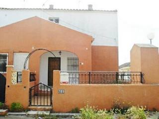 3 BED APART WALK TO BEACH