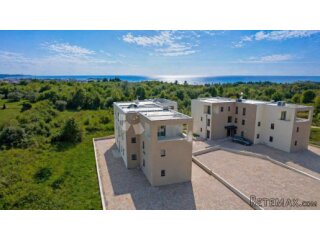 PENTHOUSE NA 2.KATU MODERNE NOVOGRADNJE BLIZU MORA!