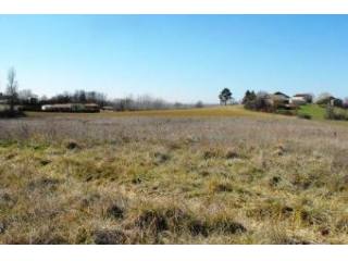 Possibility To Buy This Building Land..