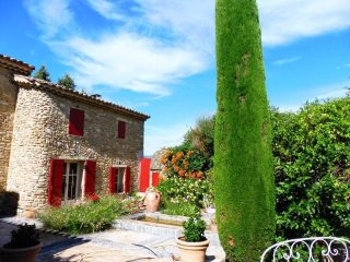 Renovated Stone House With Swimming..